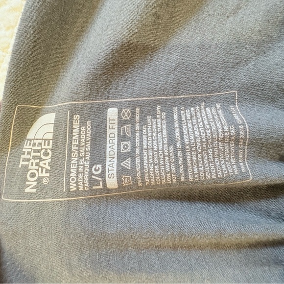 The North Face Women's Pink and Gray Short Sleeve Tee - Picture 8 of 8